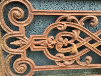Balkon-scheeps-reling, raamrek, cast iron-rust.